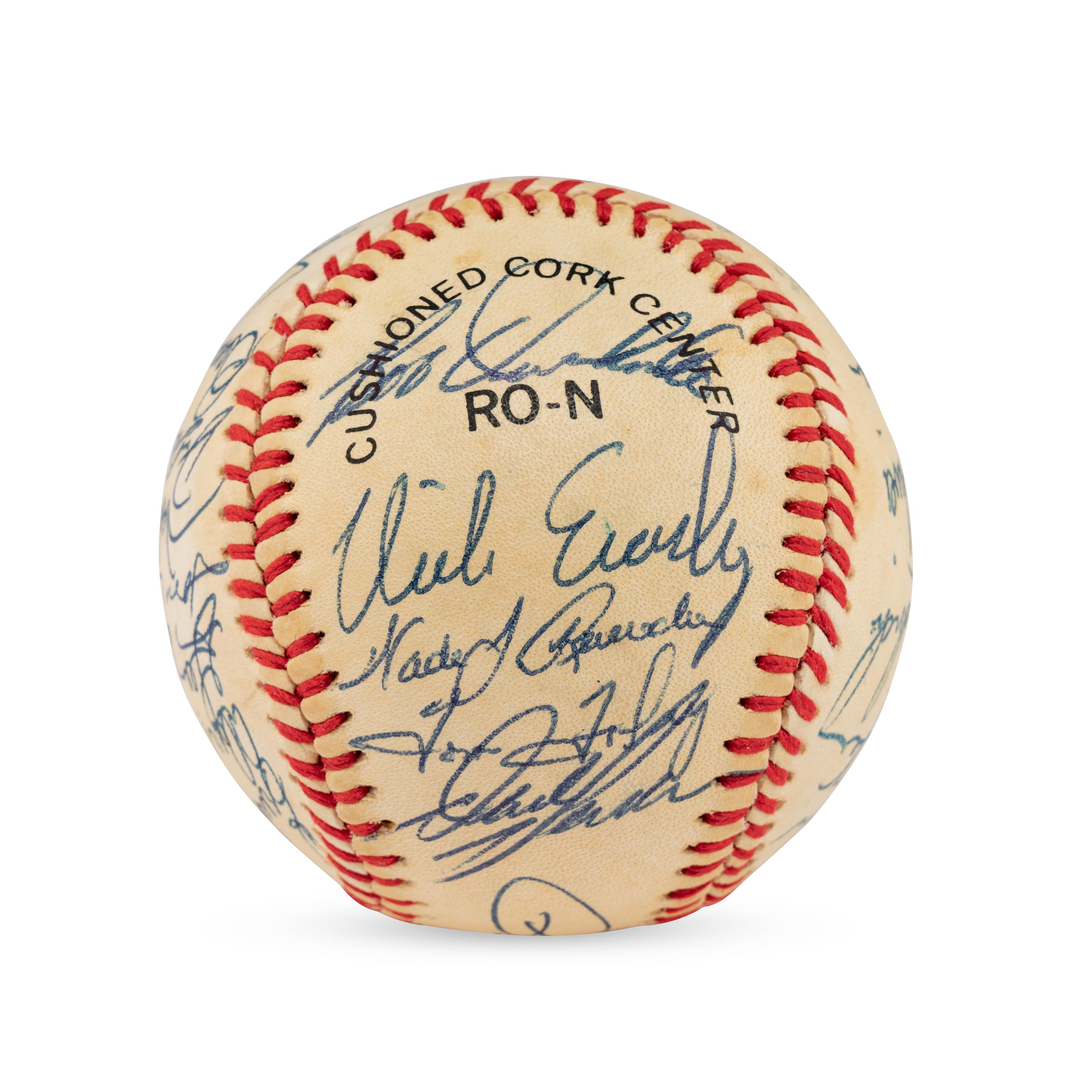 A 1985 Cincinnati Reds Team Signed Autograph Baseball