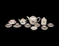 18 Chinese Export Porcelain Tea Articles