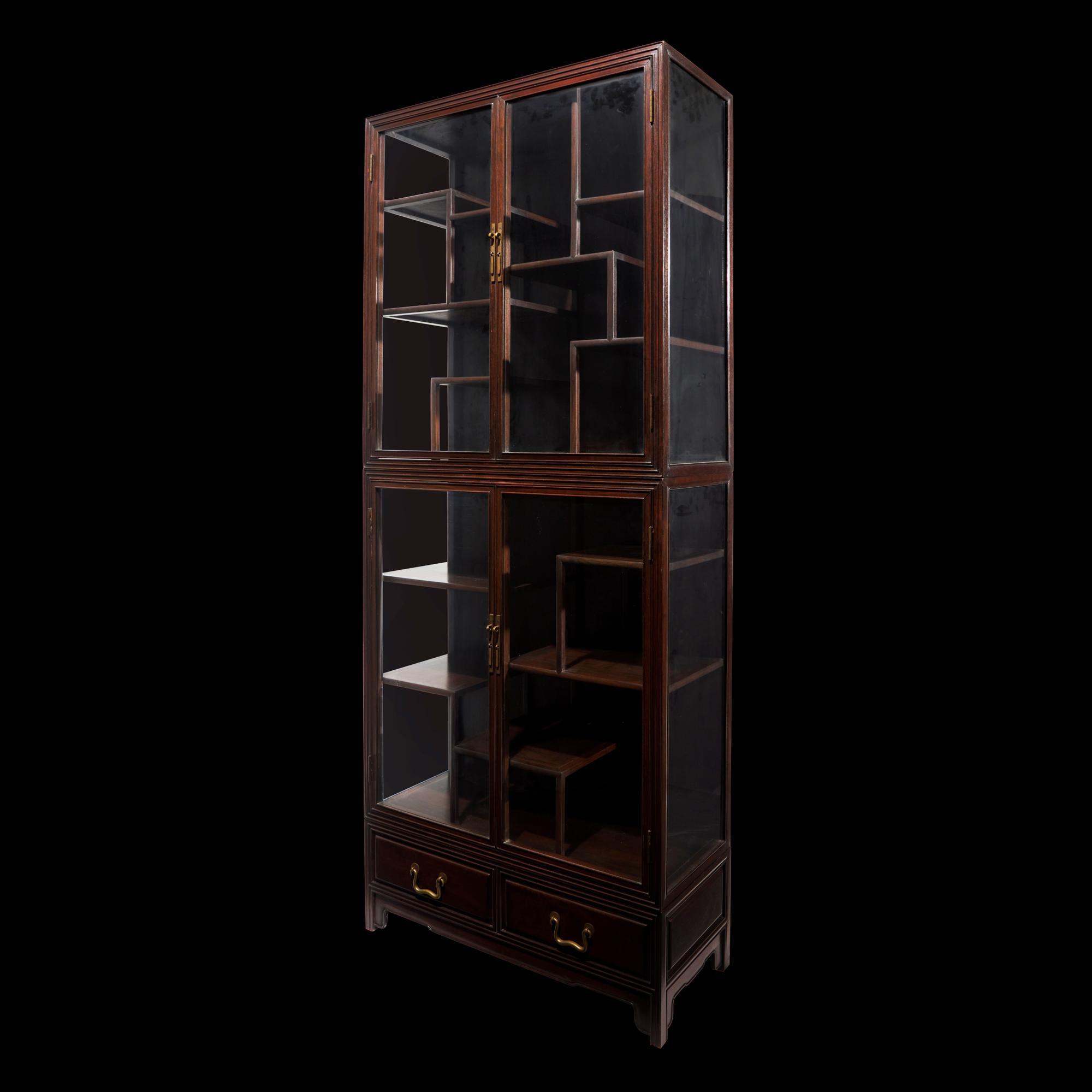 A Chinese Hardwood Display Cabinet, 20th Century 近代 硬木博古架