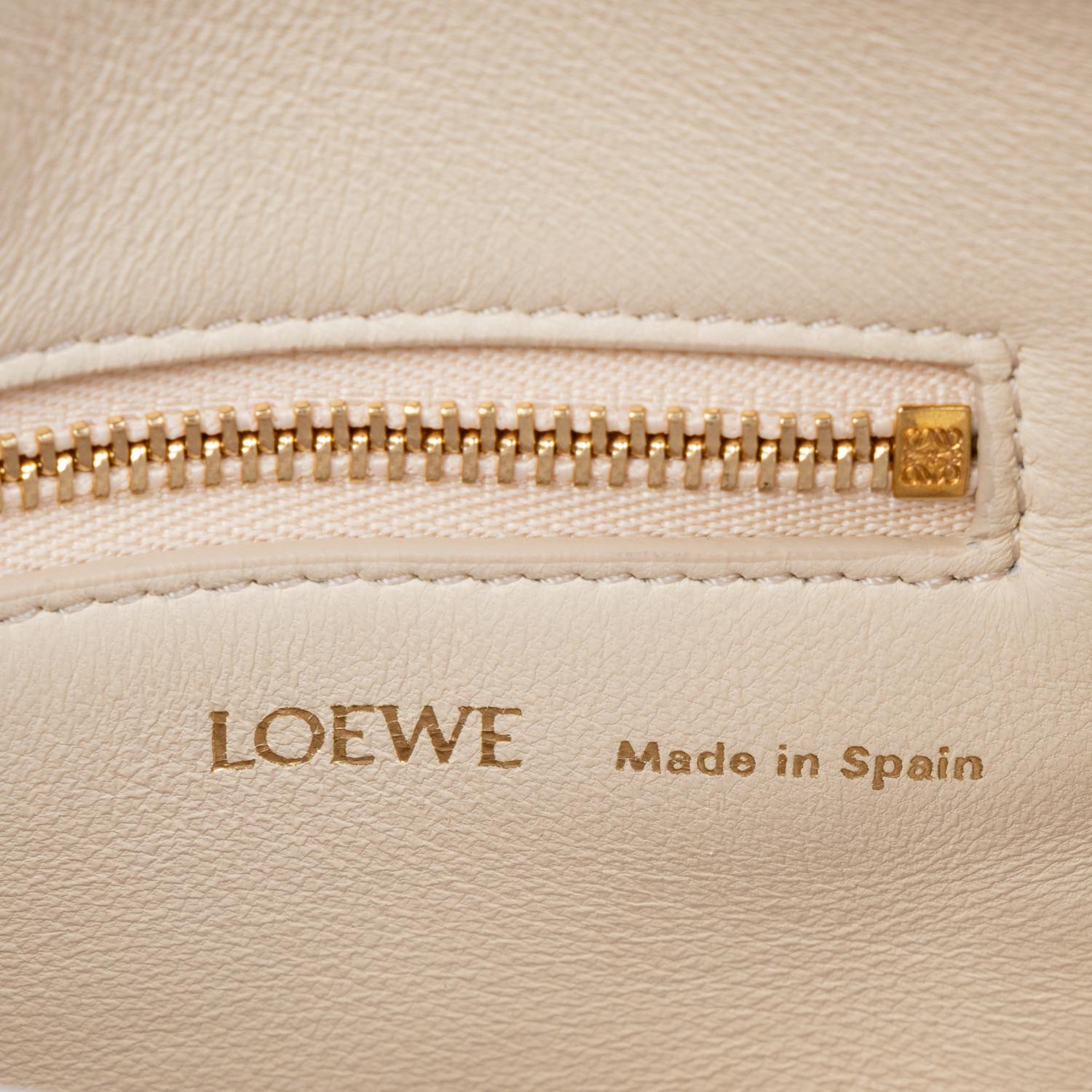LOEWE, SQUEEZE BAG IN CREAM LEATHER
