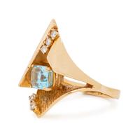 AQUAMARINE AND DIAMOND RING
