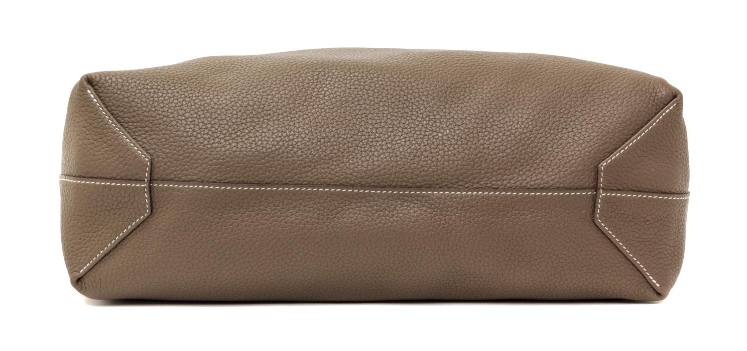 An Hermes Etoupe/Dark Brown 45cm Taurillon Clemence Double Sens Tote, 17.5" x 15.5" x 5".
