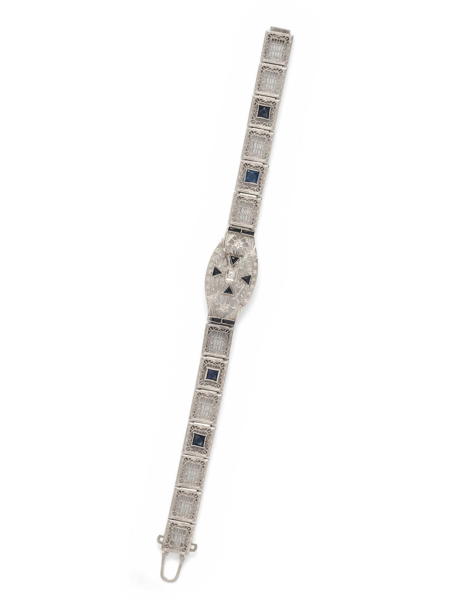 WHITE GOLD, DIAMOND AND BLUE GLASS BRACELET