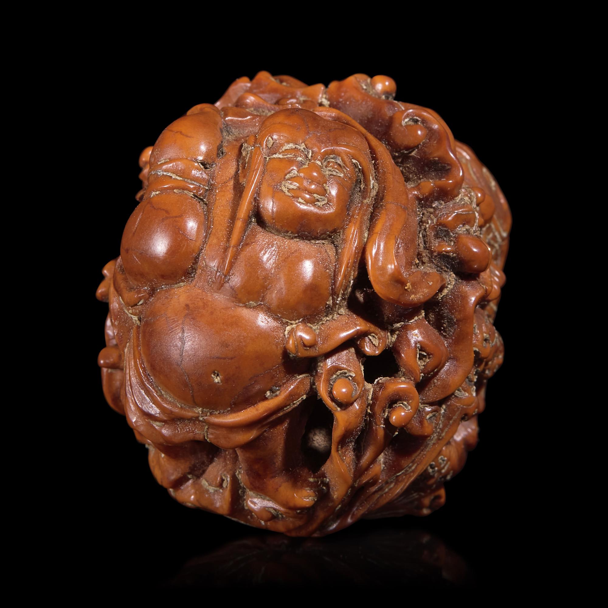 A Chinese Carved Luohan Walnut, 19th/Early 20th Century — 晚清/民國 羅漢圖文玩核桃