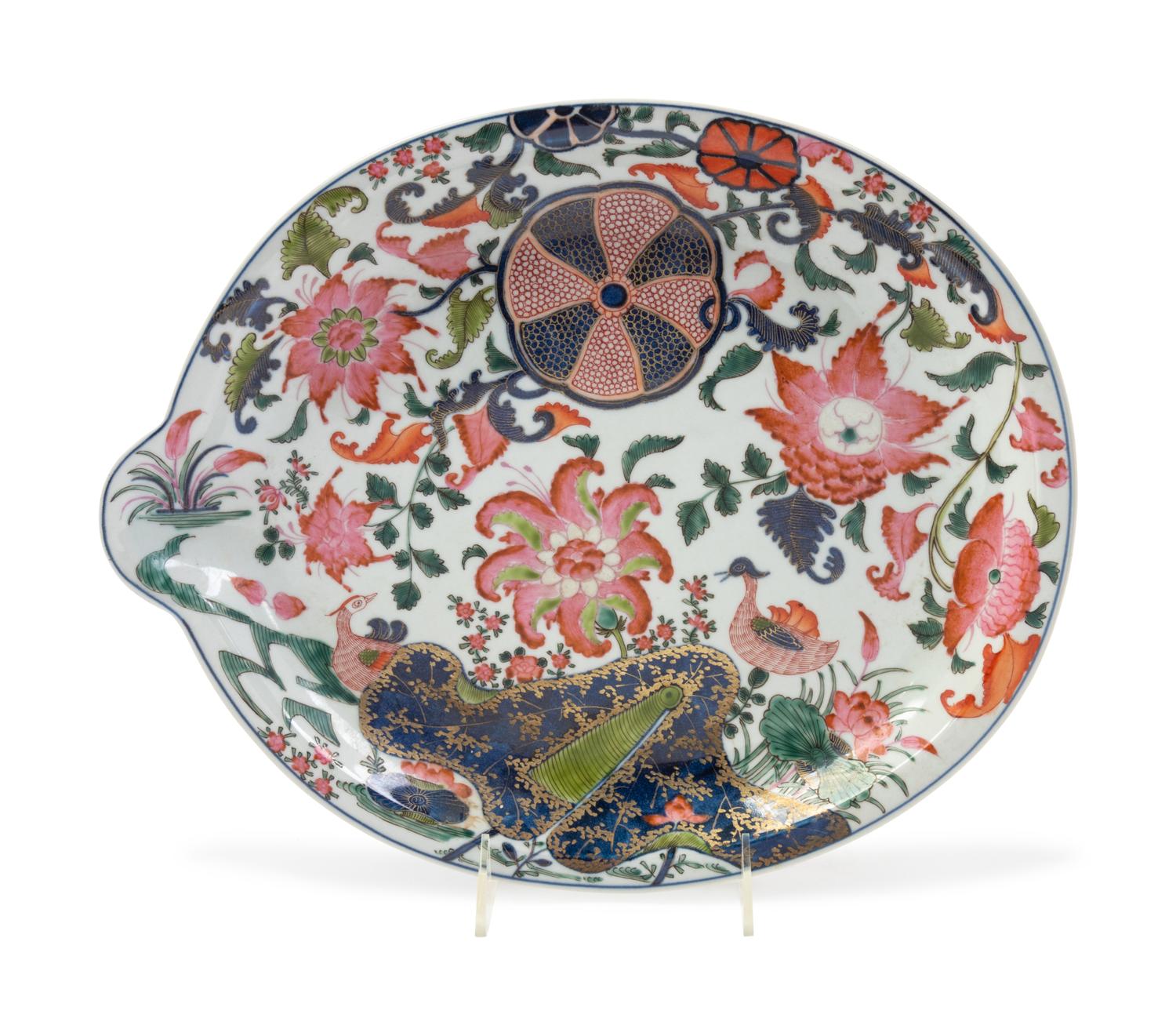 A Chinese Export Tobacco Leaf Porcelain Platter