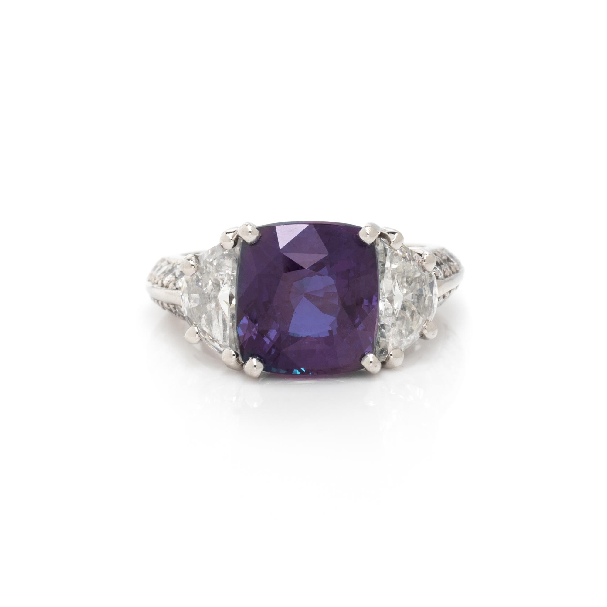 OSCAR HEYMAN, ALEXANDRITE AND DIAMOND RING