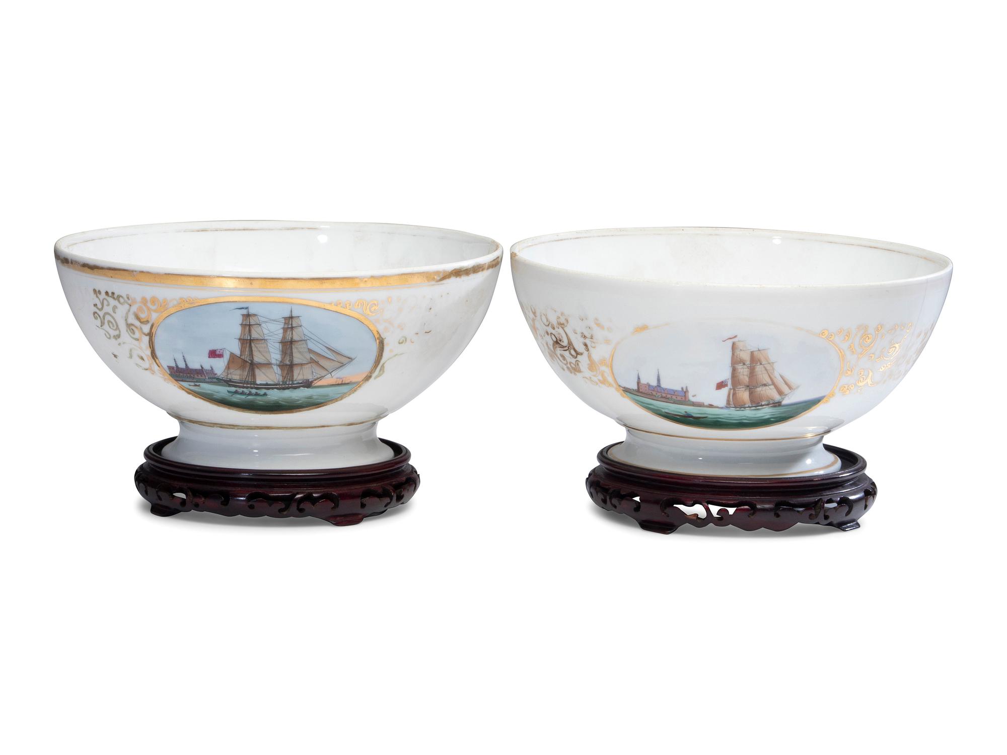 Five Parcel Gilt Porcelain Articles
