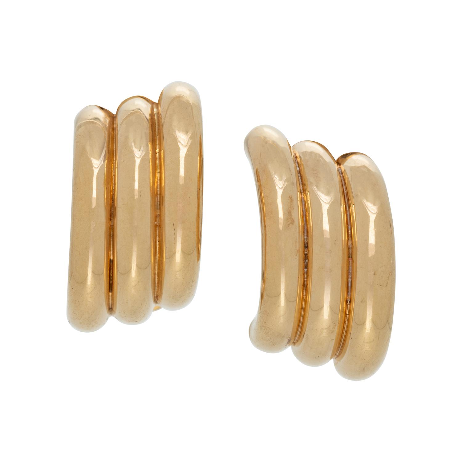 COLLECTION OF YELLOW GOLD EARCLIPS