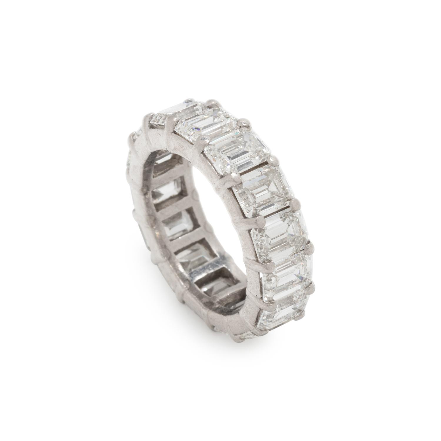 DIAMOND ETERNITY BAND
