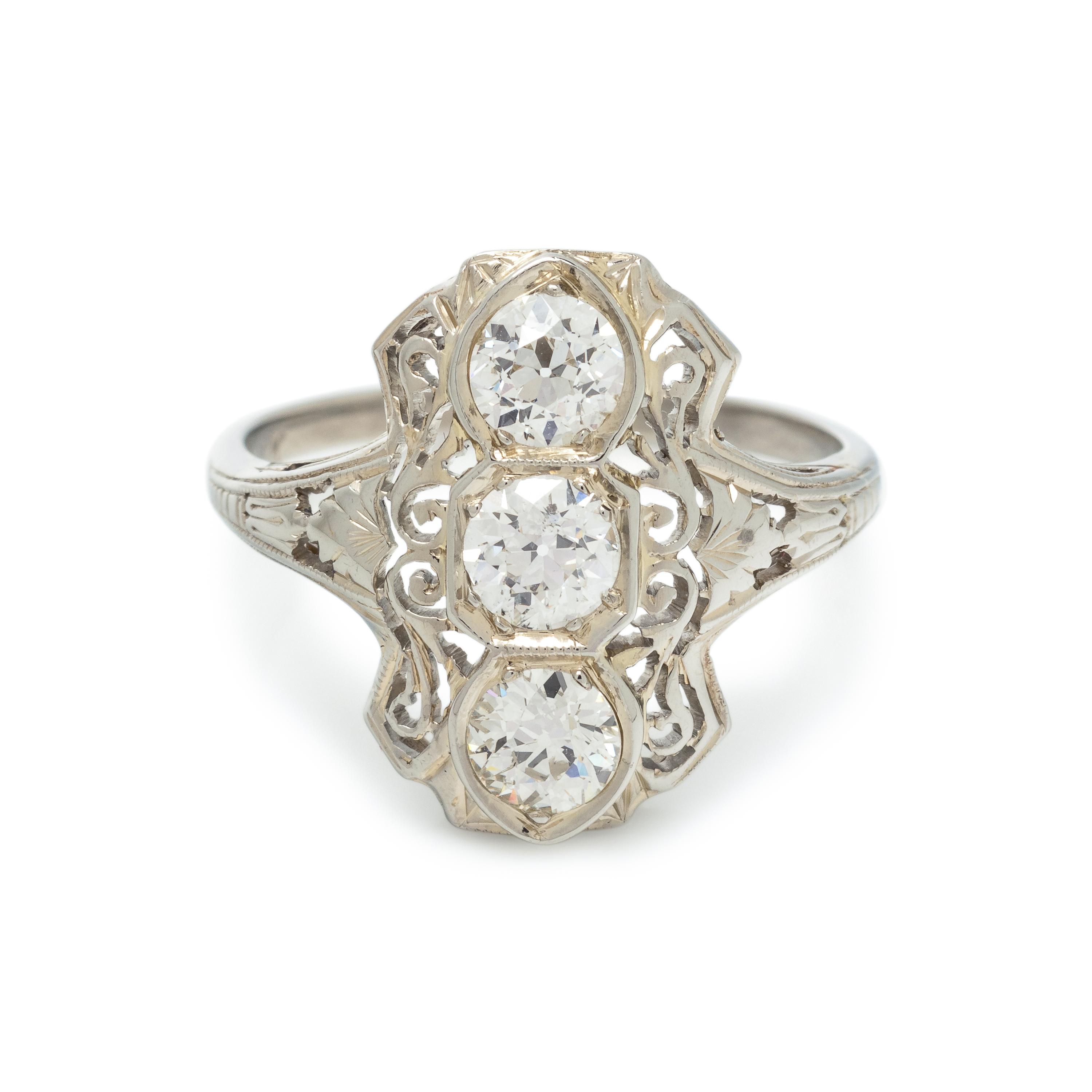 DIAMOND RING