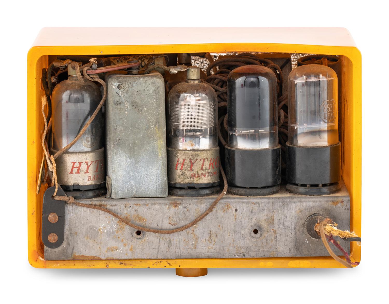An Automatic Radio Mfg. Co. Model 955 Tom Thumb Radio