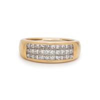 YELLOW GOLD AND DIAMOND RING