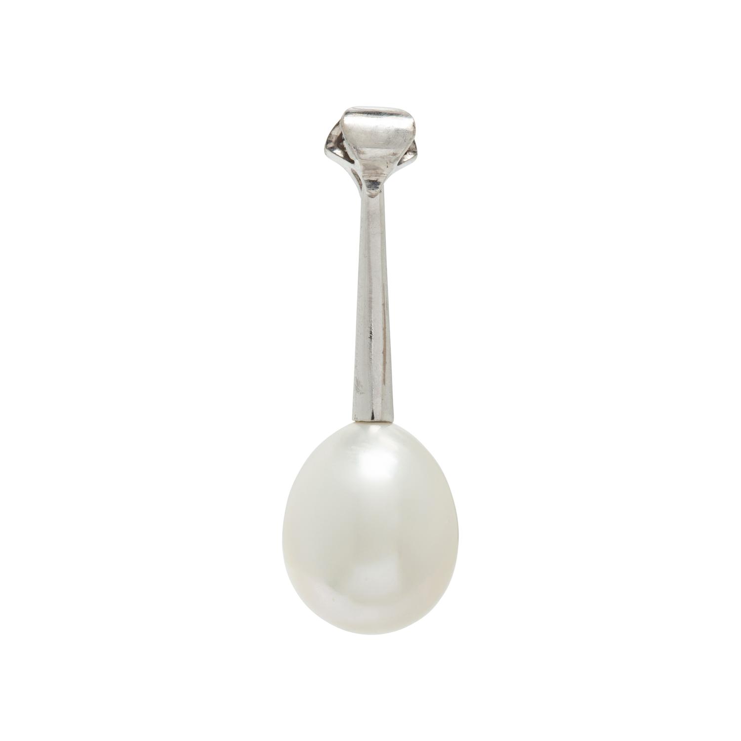 Collection of Cultured Pearl and Platinum Jewelry