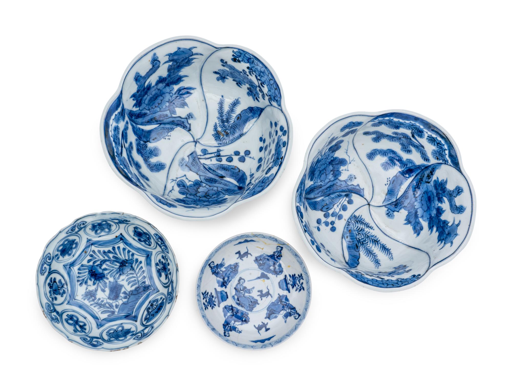 A Group of Six Chinese Blue and White Porcelain Articles