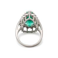 EMERALD AND DIAMOND RING