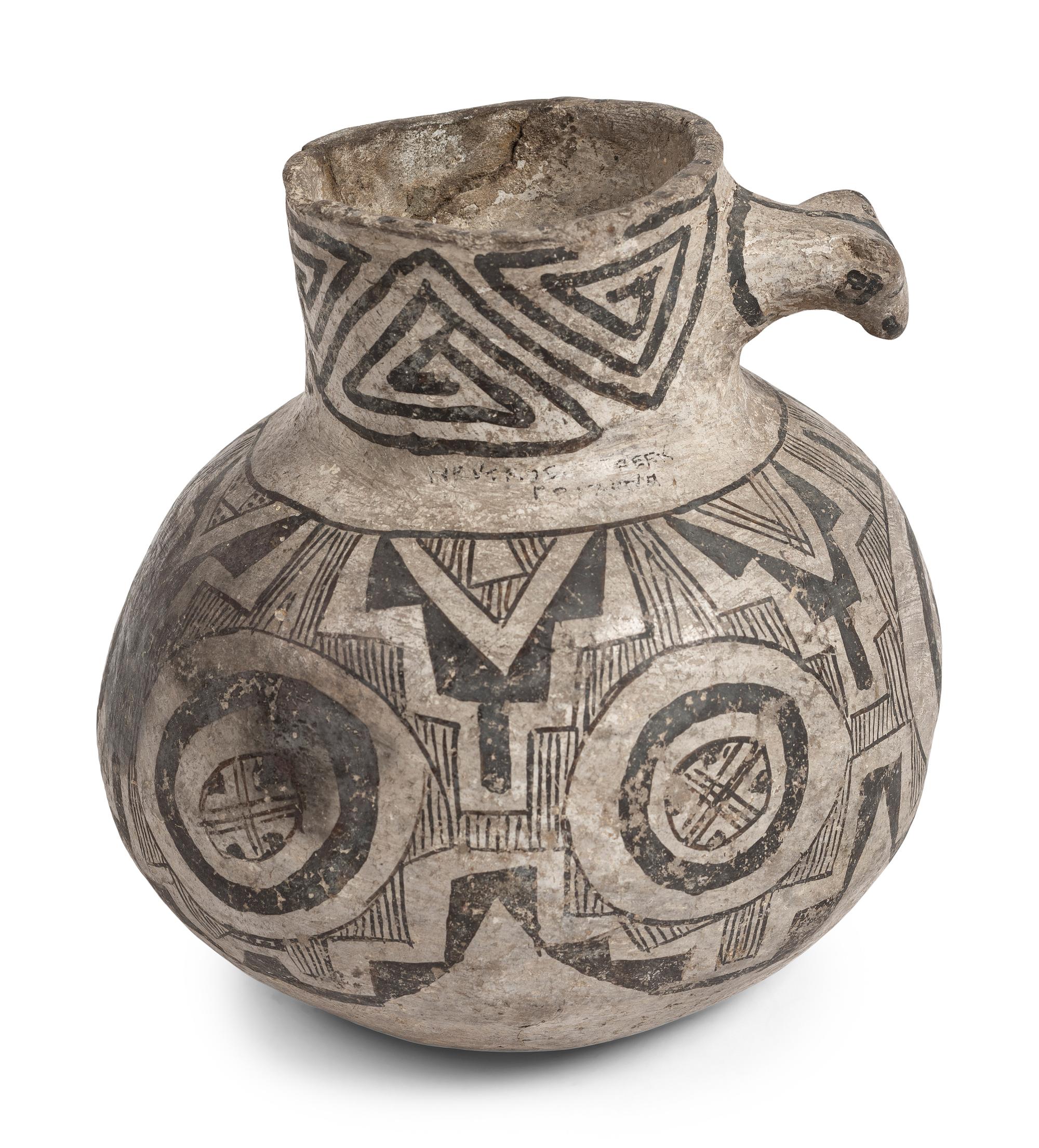 Anasazi Pottery Jar, with Ram Effigy
