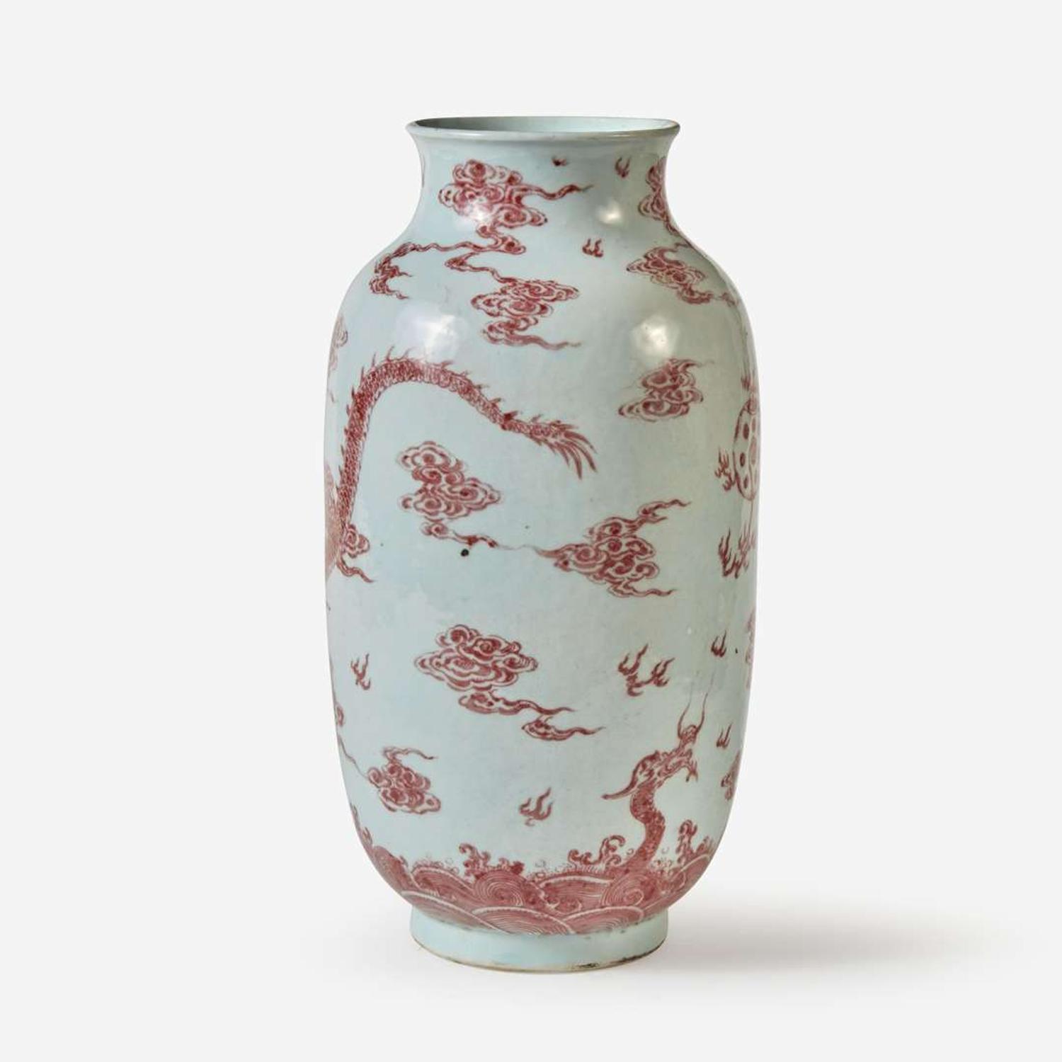 A Chinese underglaze red-decorated porcelain lantern-form "Dragons" vase 釉里红龙纹灯笼瓶 Qing dynasty, 18th century ? ????