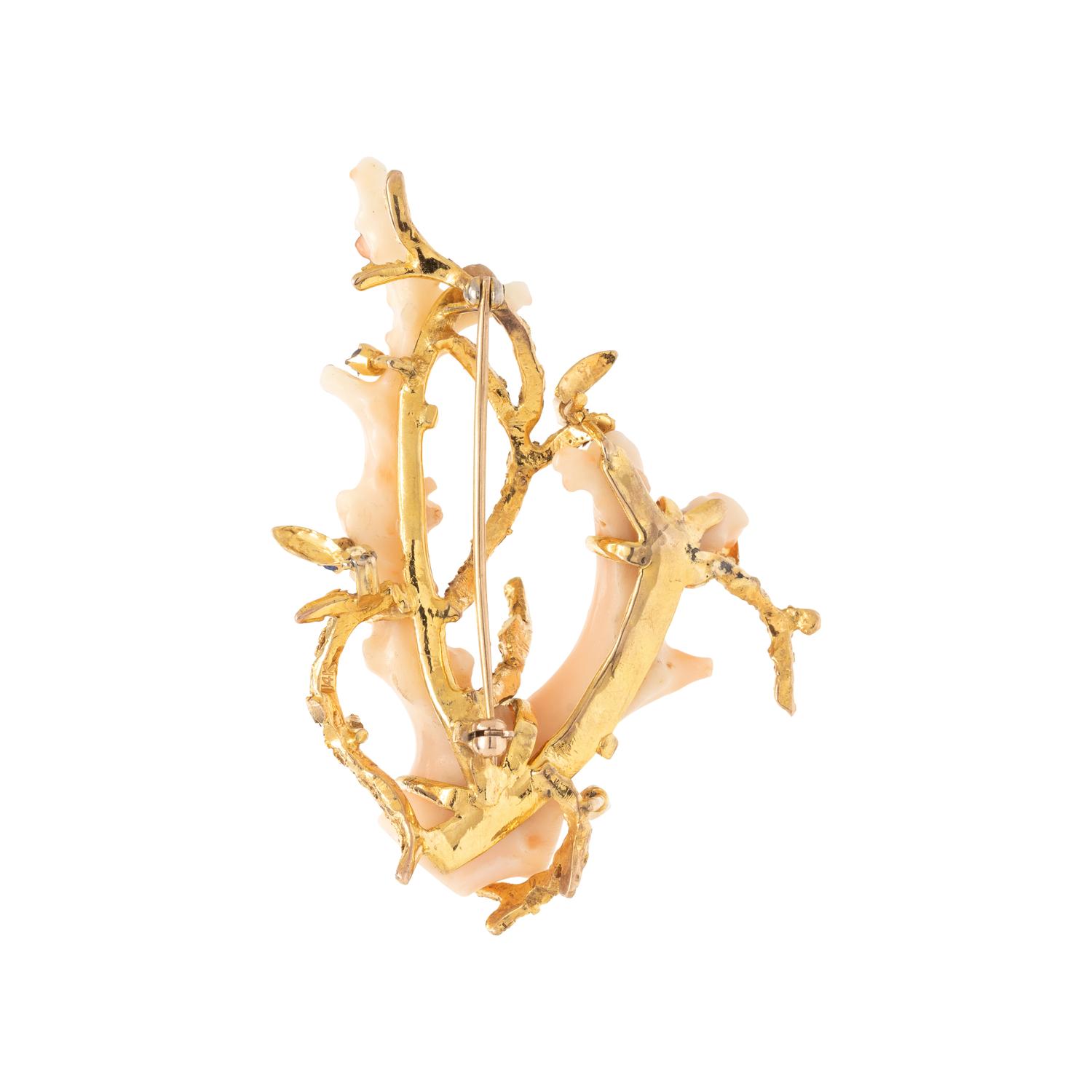 YELLOW GOLD, CORAL, SAPPHIRE AND RUBY BROOCH