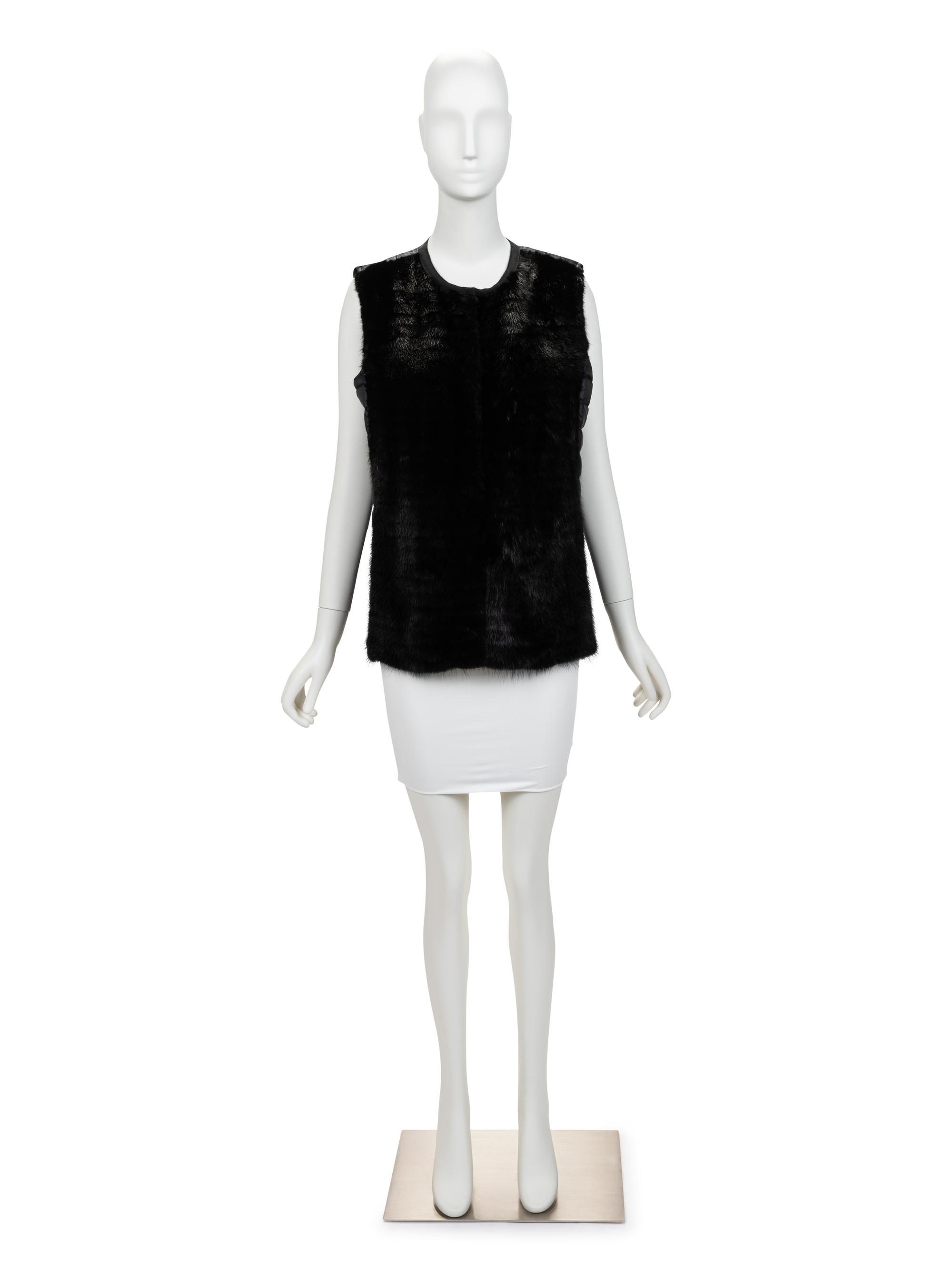 Moncler Sleeveless Puffer Trimmed with Mink