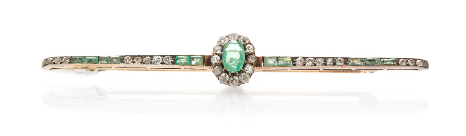 A Victorian Silver Topped Yellow Gold, Emerald and Diamond Bar Brooch, 5.90 dwts.