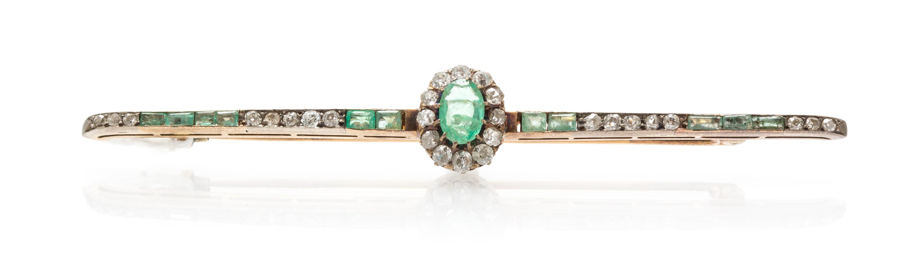 A Victorian Silver Topped Yellow Gold, Emerald and Diamond Bar Brooch, 5.90 dwts.