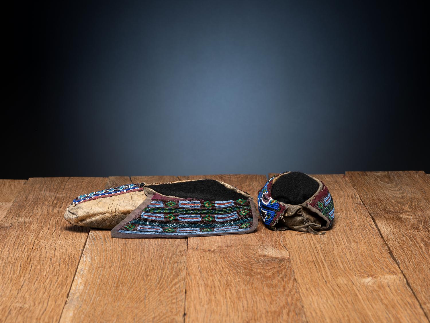 Mesquakie Beaded Hide Moccasins