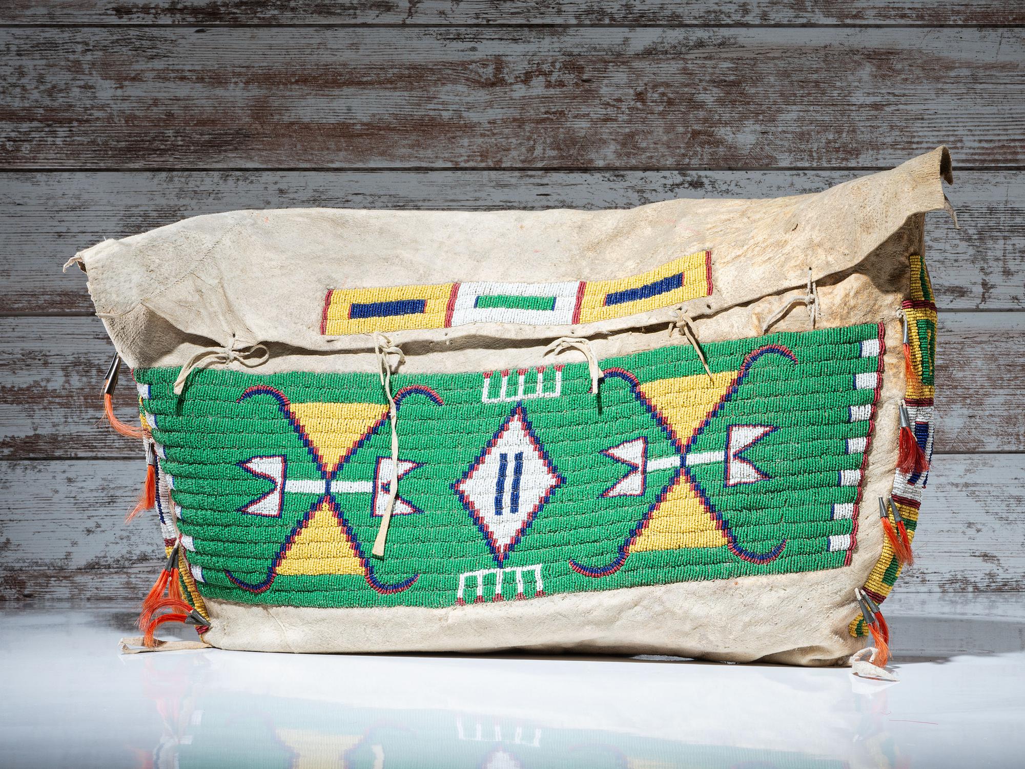 Sioux Beaded Hide Possible Bag