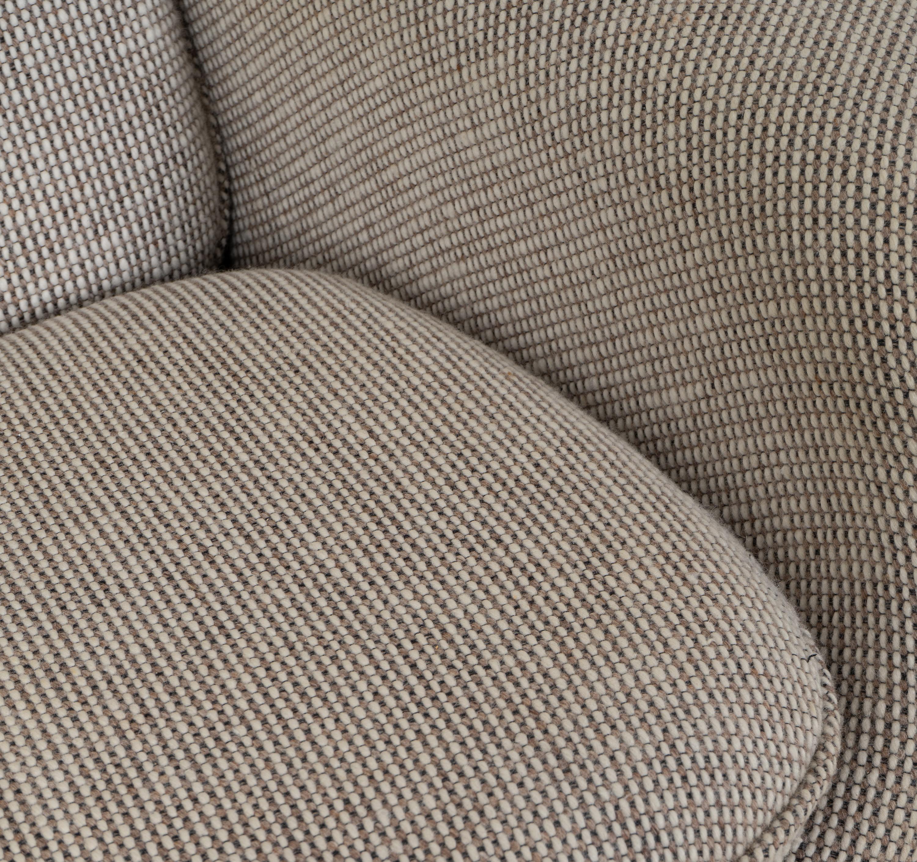 An Eero Saarinen Womb Chair and Ottoman — KNOLL INTERNATIONAL
