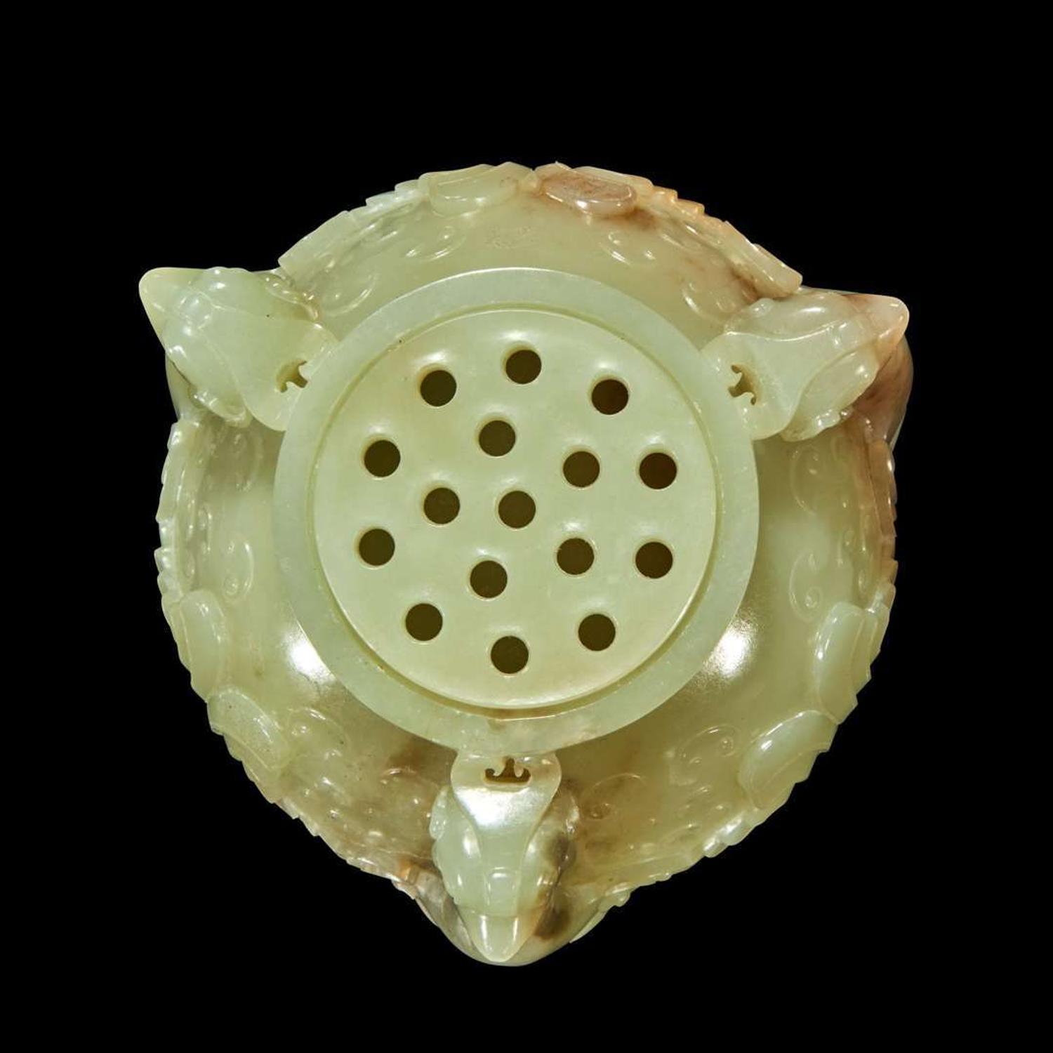 A Chinese carved greyish celadon and beige jade archaistic "Birds" vessel and cover Qing Dynasty, 18th/19th Century