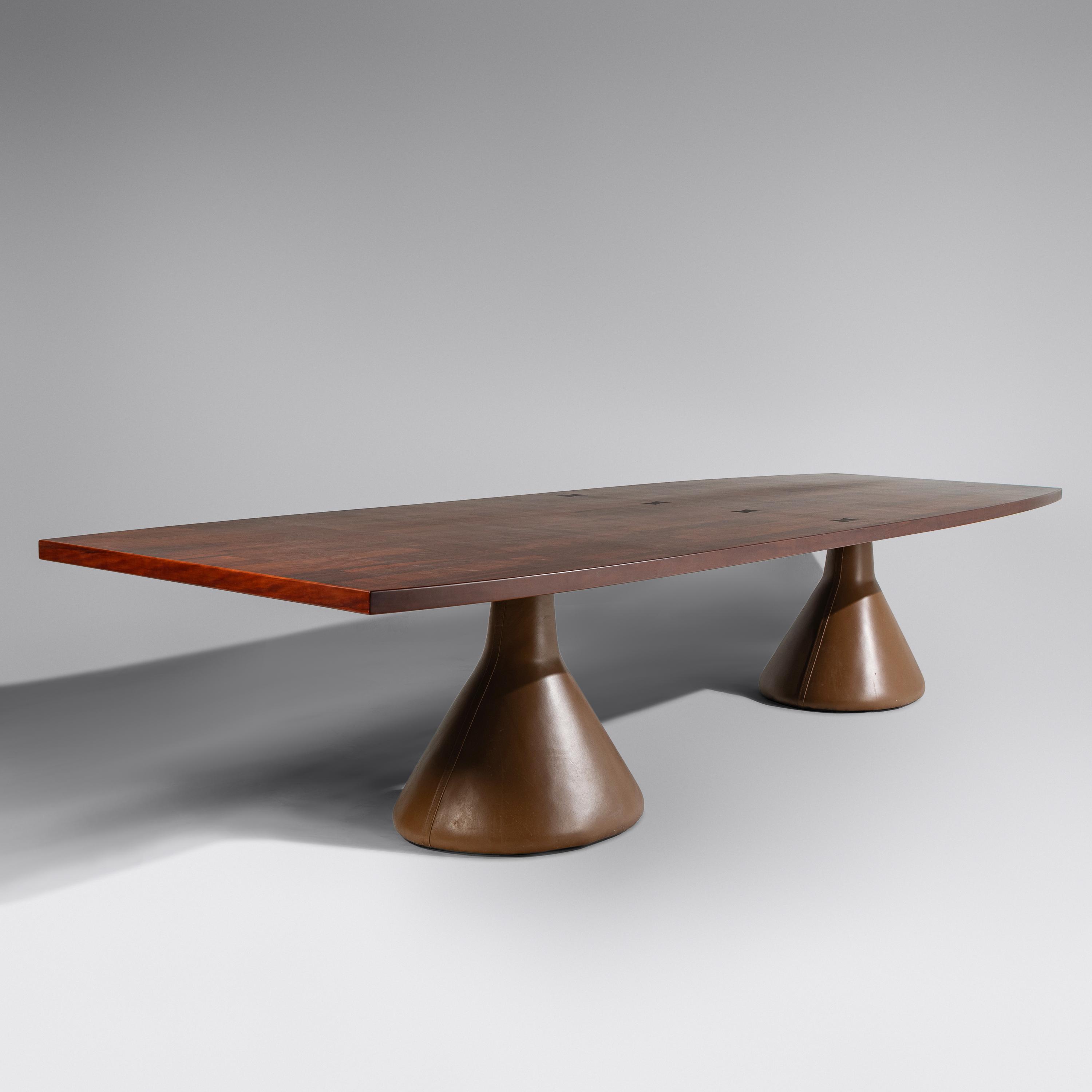 Guanabara dining table, model 350 designed c. 1959 L'Atelier, Brazil