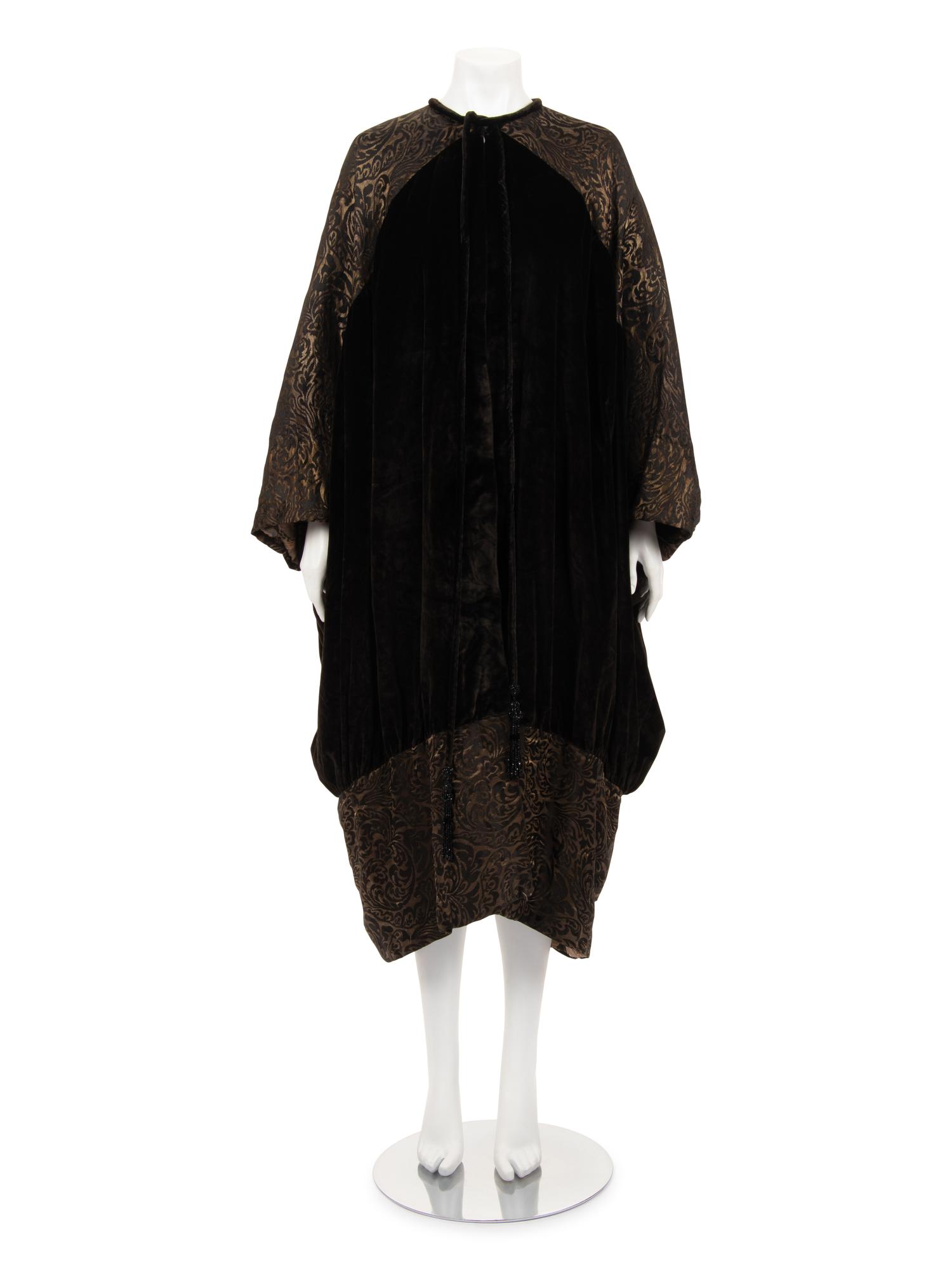 Velvet and Lamé Jacquard Evening Coat, 1910s