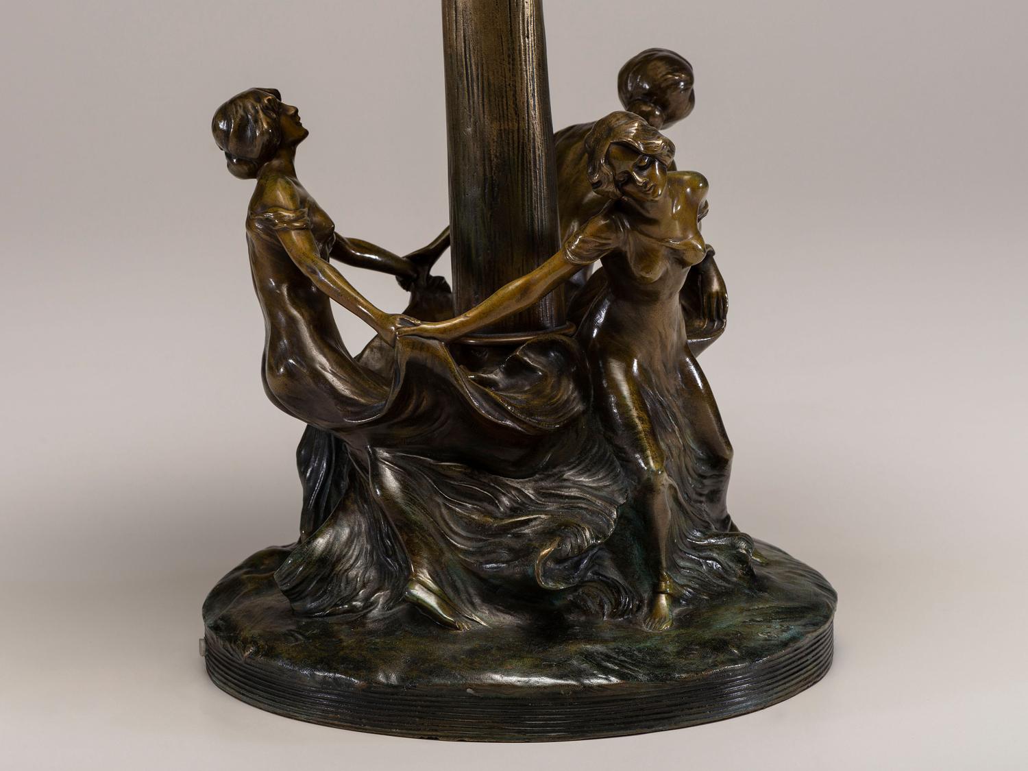 Three Graces Figural Lamp