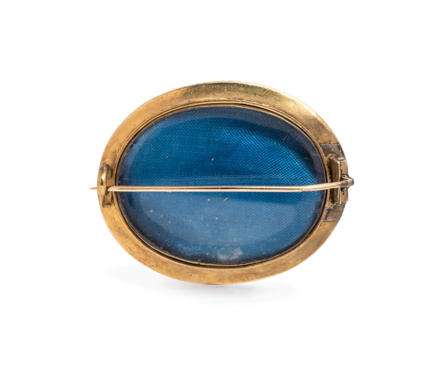 Etruscan Revival, Gold Brooch