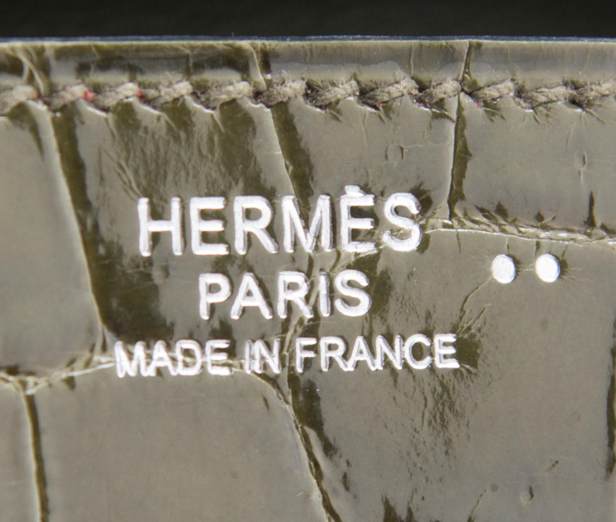 An Hermes Vert Veronese Niloticus Crocodile 30cm Birkin Handbag, 12" x 8.5" x 6"
