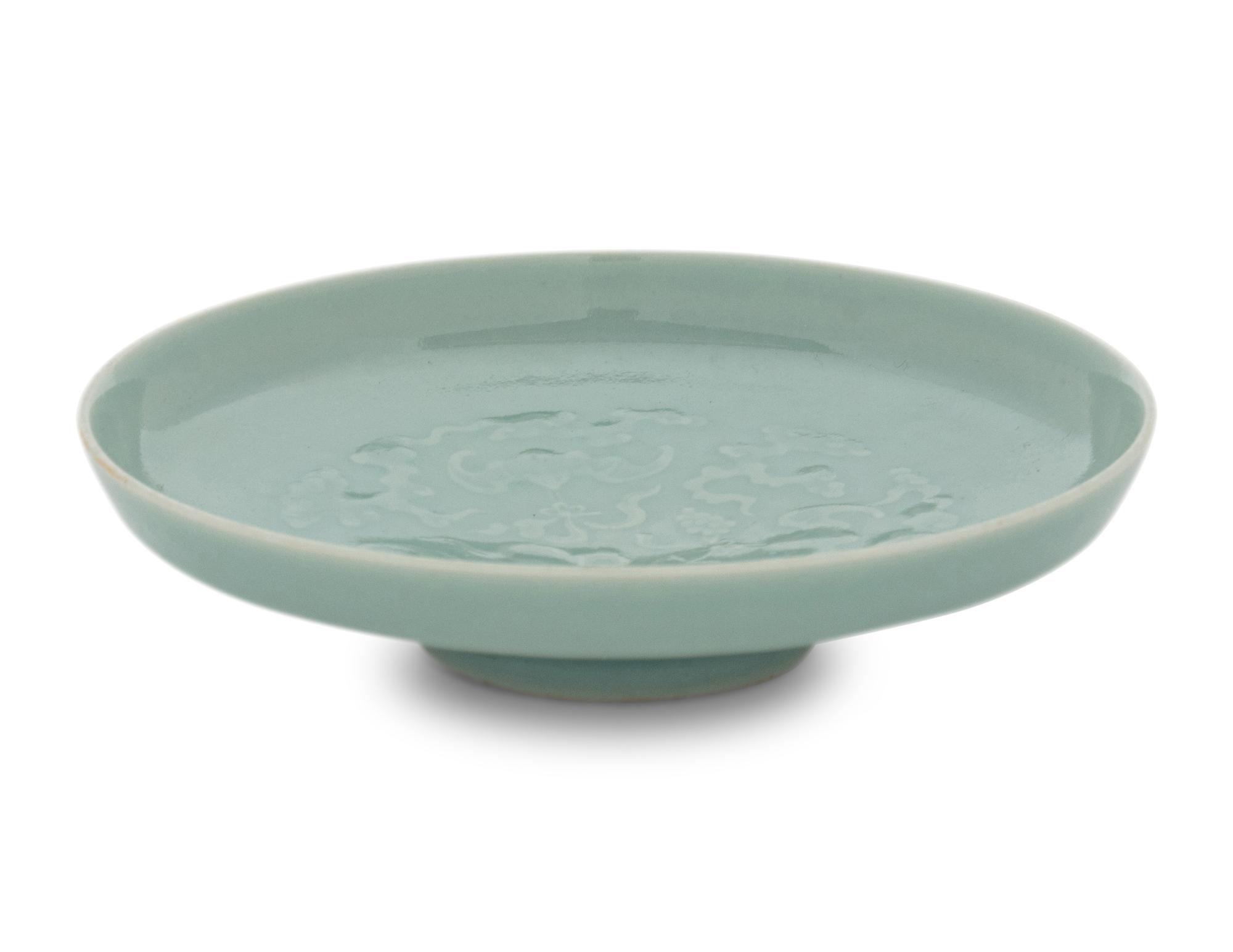 A Celadon Glazed Porcelain Ink Palette 乾隆款 粉青釉福祿萬代紋筆舔