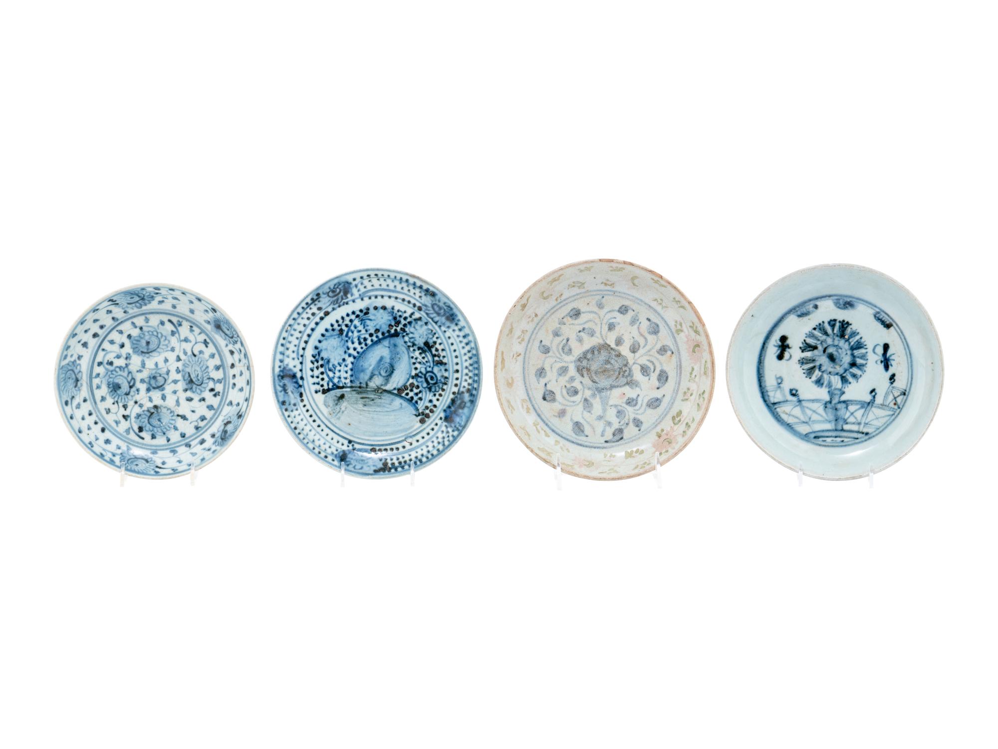 Four Chinese Export Blue and White Porcelain Dishes
