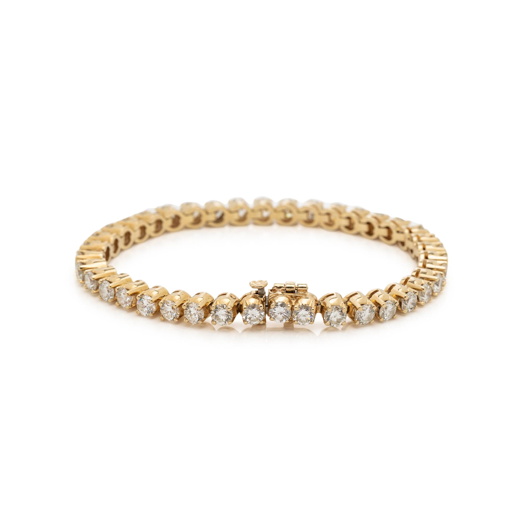 YELLOW GOLD AND DIAMOND TENNIS BRACELET