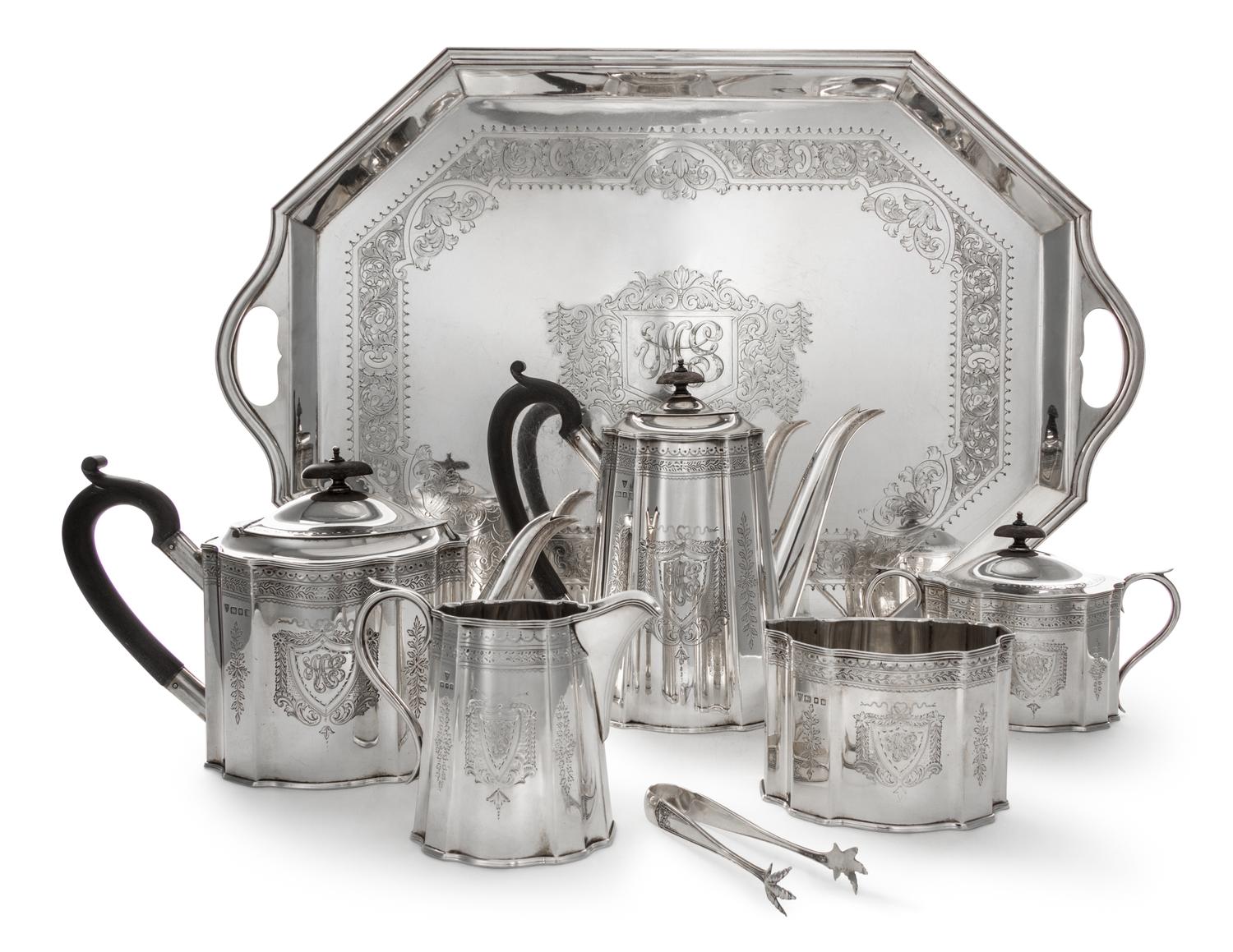 A George V Silver Tea and Coffee Service, Ellis Jacob Greenberg, London, 1928, comprising a teapot, a coffee pot, a creamer, a covered