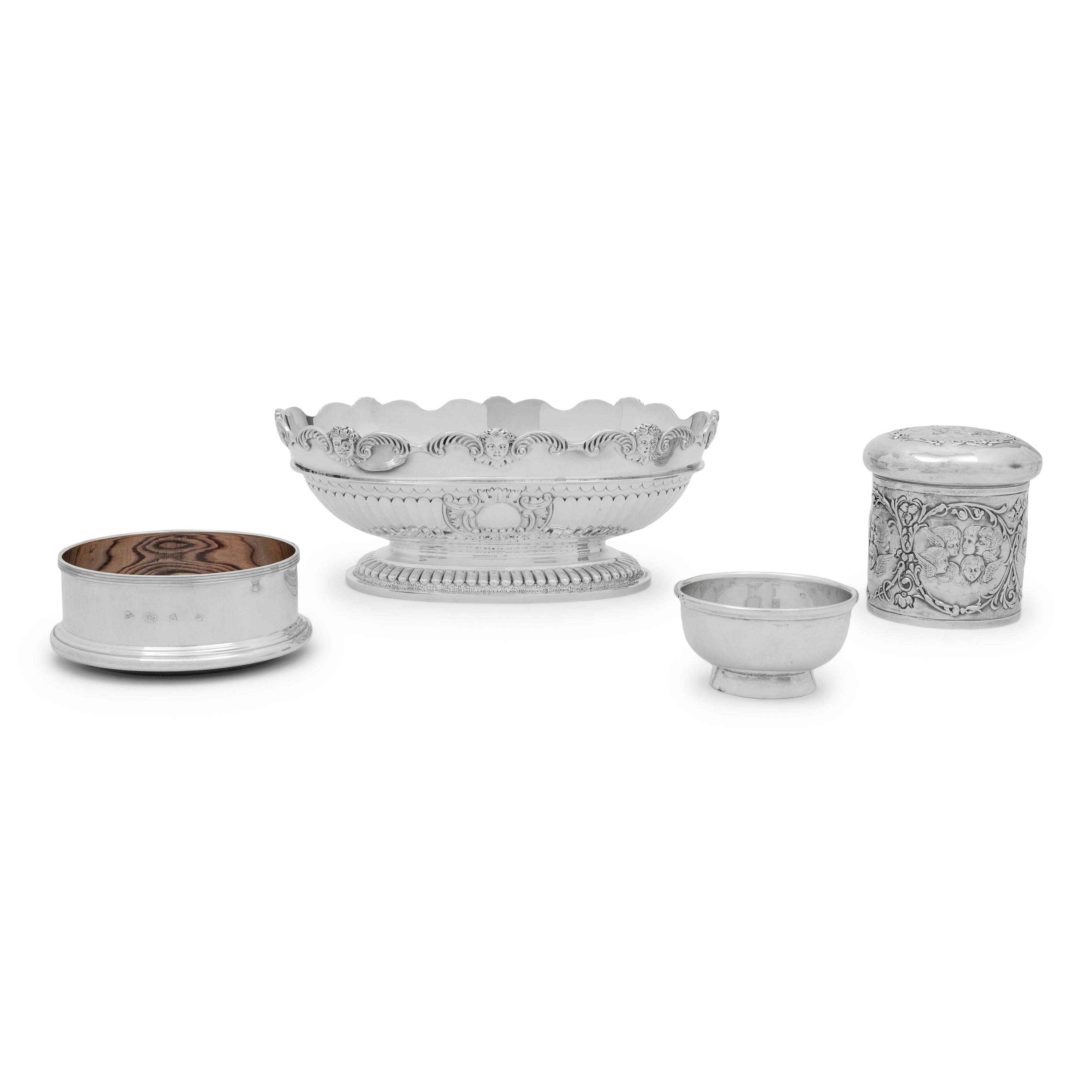 A Collection of English Silver Table Articles
