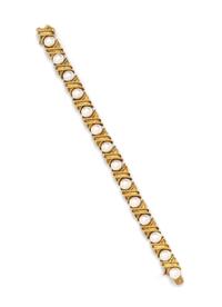 HAMMERMAN BROTHERS, GOLD AND CULTURED PEARL BRACELET