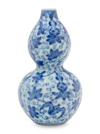 A Chinese Blue and White Porcelain Gourd-Form Vase