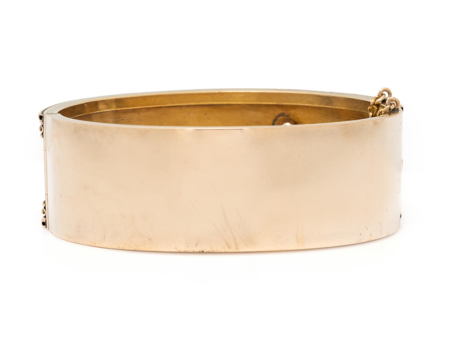 VICTORIAN, YELLOW GOLD BANGLE BRACELET