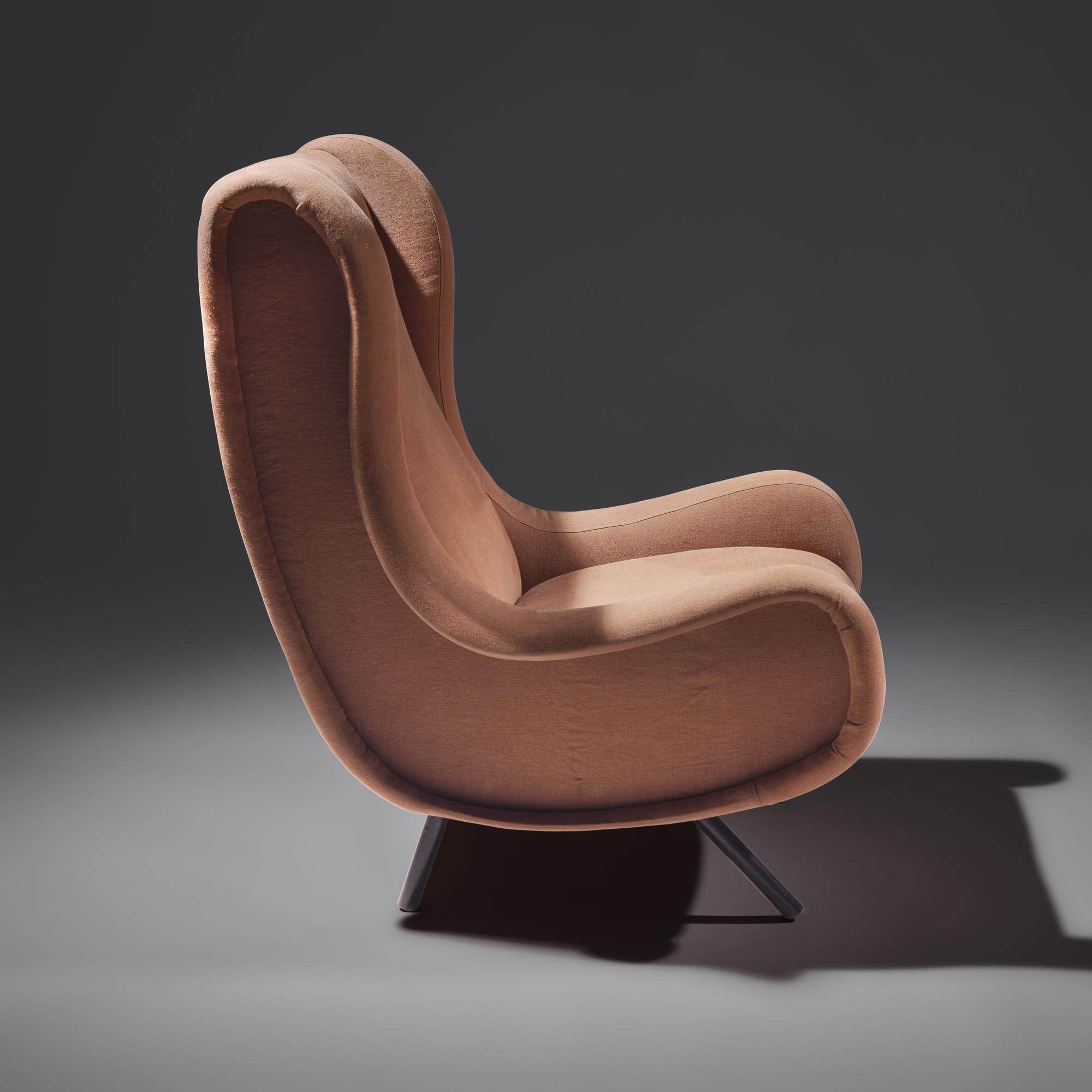 Senior armchair for Arflex Italy