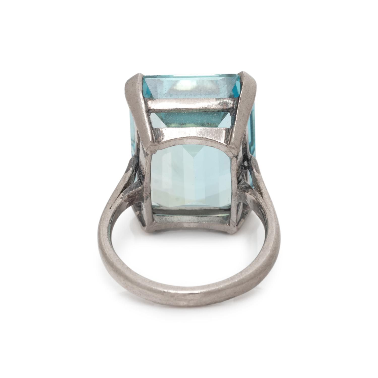 AQUAMARINE RING
