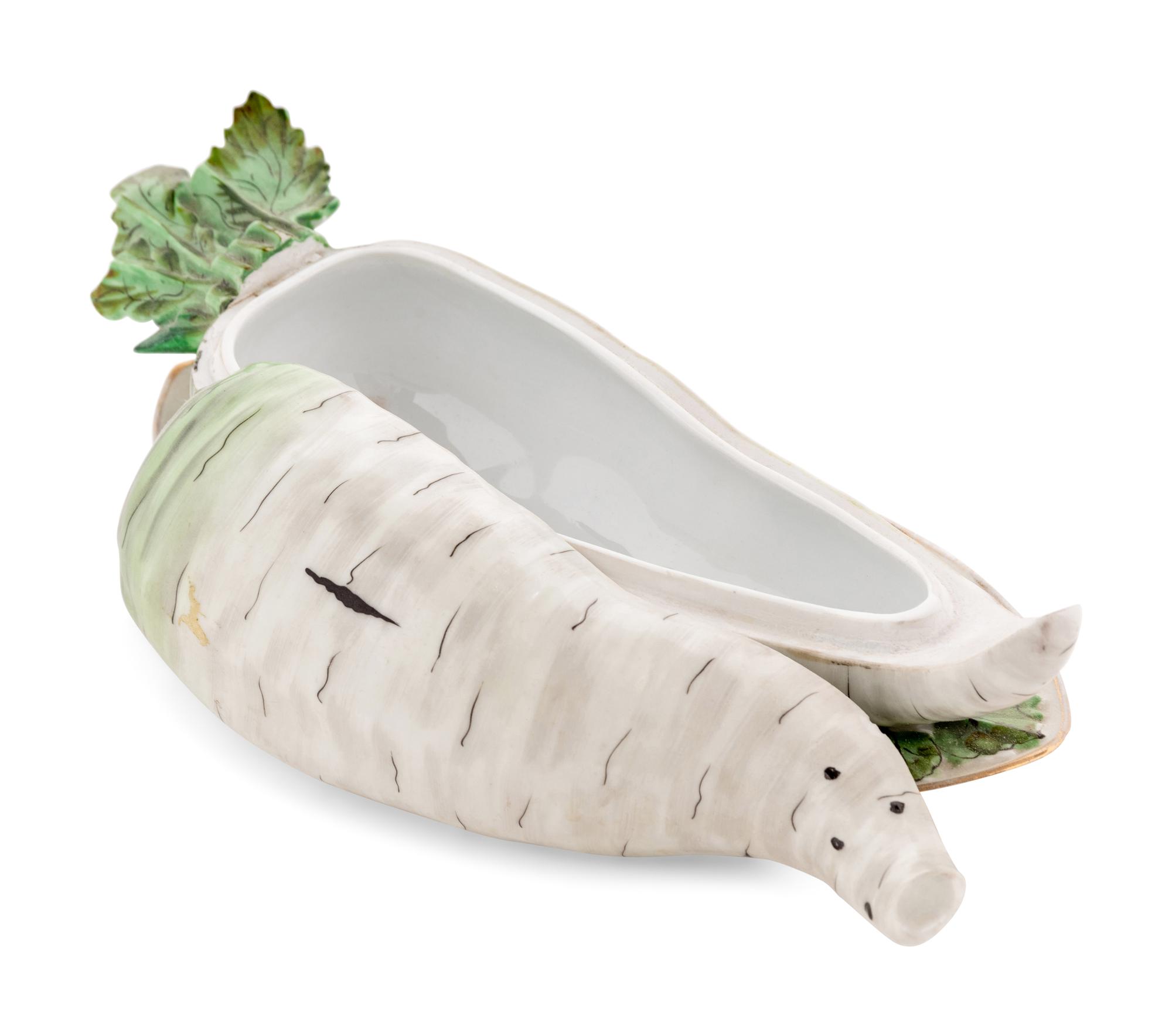 An M.S. Kuznetsov Porcelain Parsnip-Form Covered Box