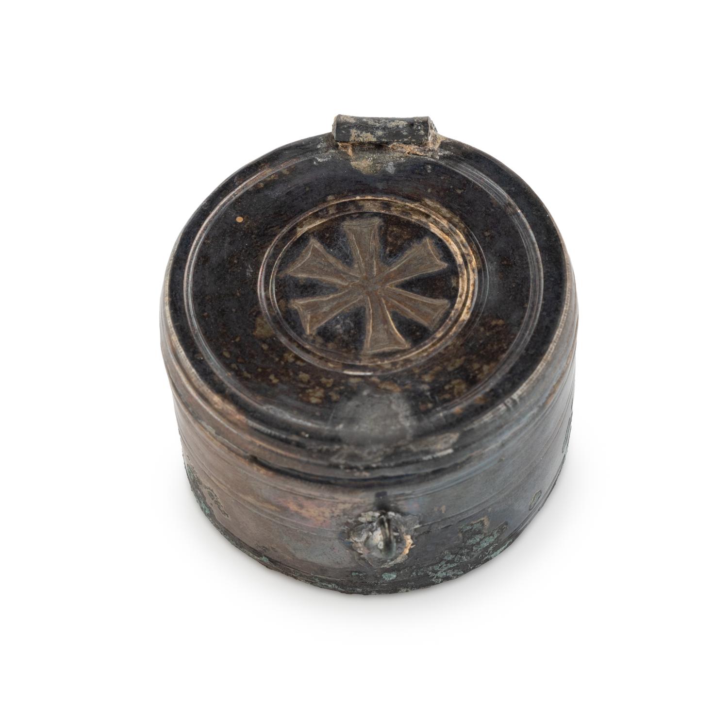 A Byzantine Gilt-Silver Lidded Pyxis