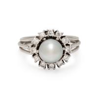 CULTURED PEARL AND DIAMOND RING