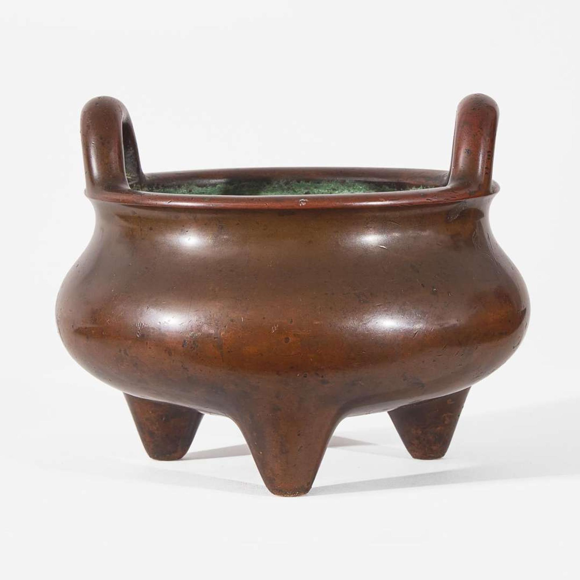 A Chinese patinated bronze tripod censer 铜香炉一颗 Xuande mark, 18th century or earlier ??? ???????