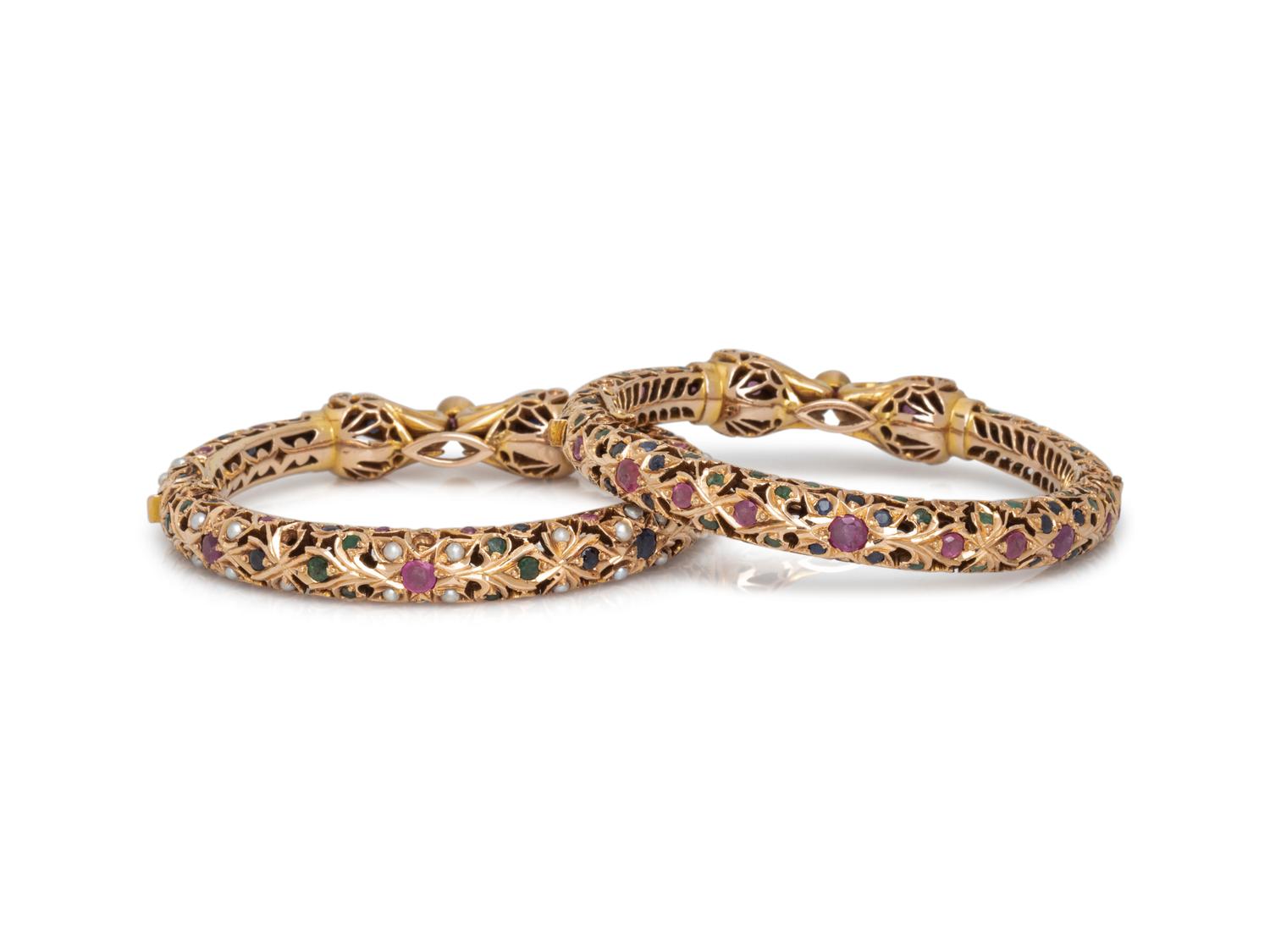 YELLOW GOLD AND MULTIGEM BANGLE BRACELET SET