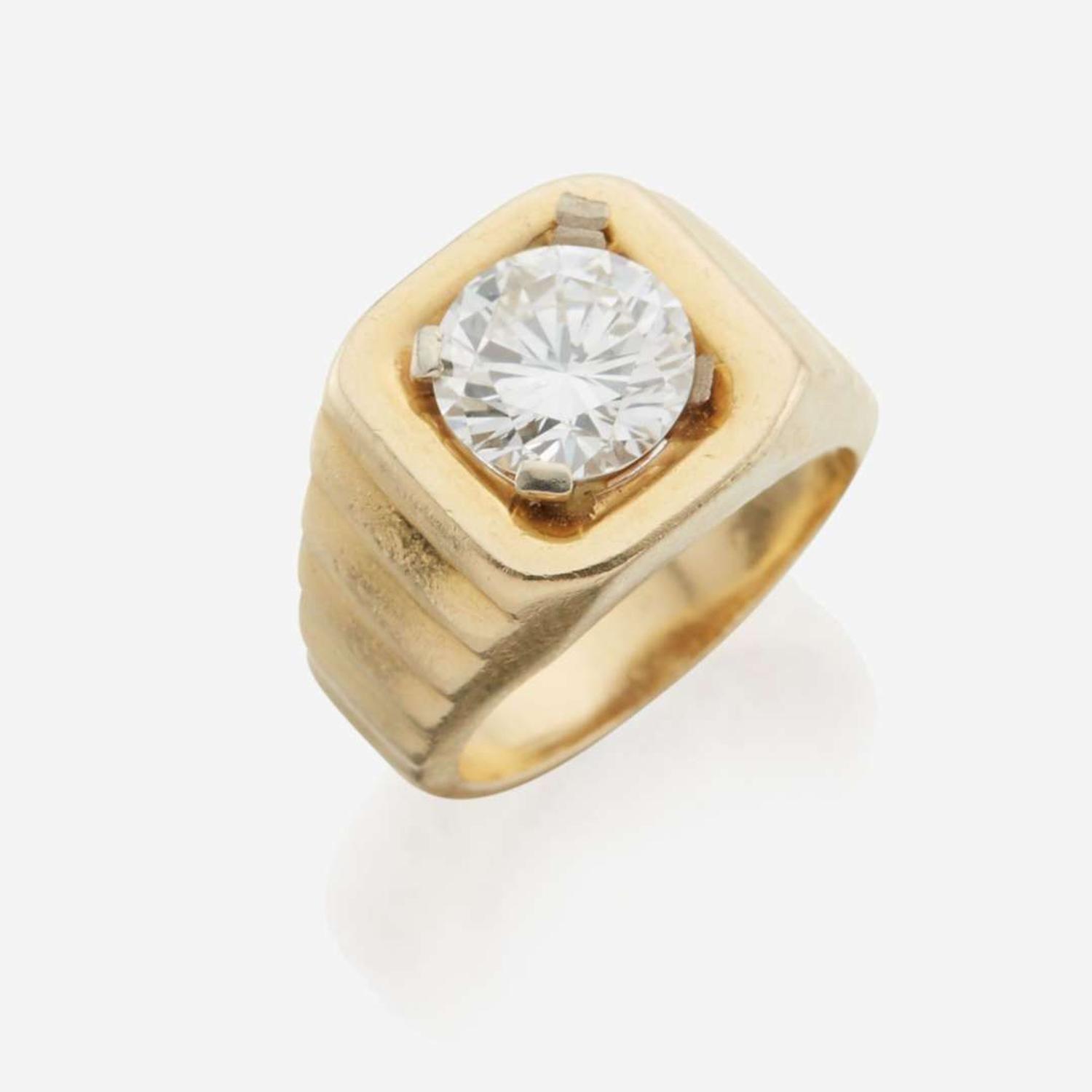 A diamond solitaire